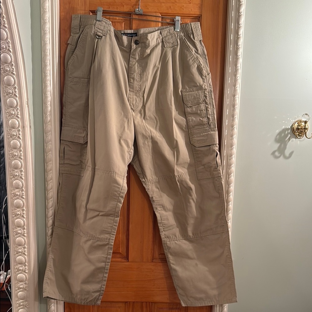 Wrangler Men's Khaki Cargo Pants